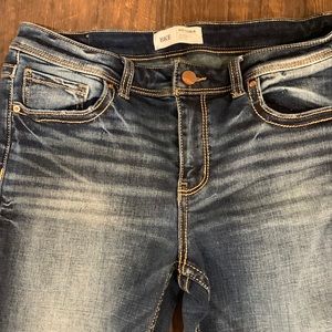 BKE Victoria Sz 30x331/2 never worn but washed. Excellent condition.